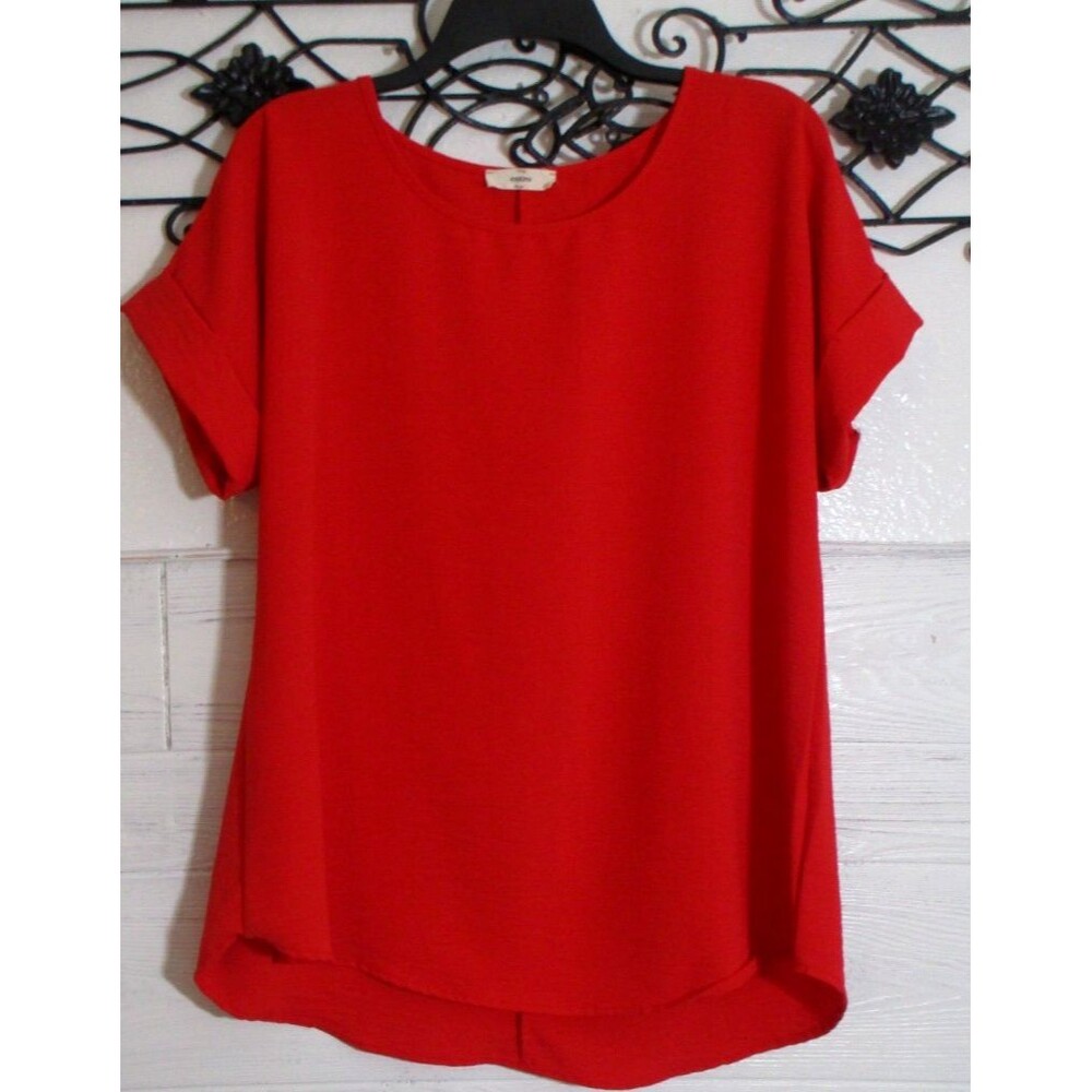 Entro Women's Top Size M Short Sleeve Red Round Neck